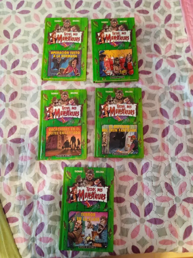 Libros "Todos mis monstruos"