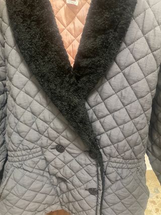 Chaqueta entallada acolchada