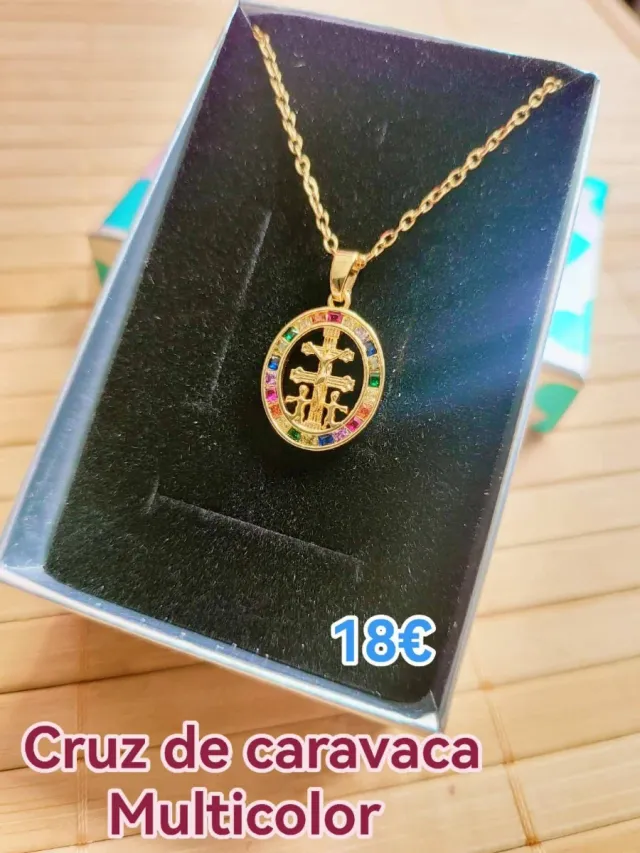 Collar Doble Cruz Dorado