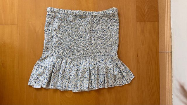 Falda Brownie floral azul y blanco