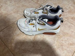 Zapatillas Nike Air Max 200 Blancas Doradas
