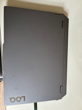 Portátil Lenovo LOQ 15ARP9 Ryzen 7 24GB RAM