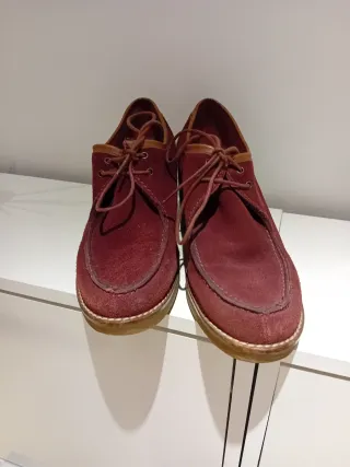 Zapatos de tacón de ante burdeos