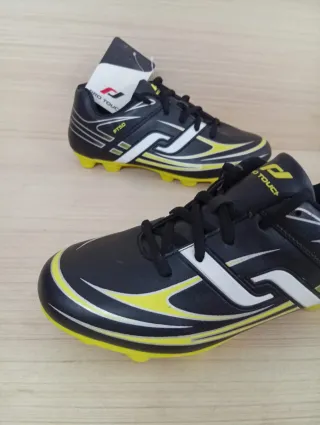 Pro Touch n.38 Scarpe Calcio  Nuove