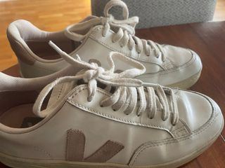 Bambas Veja T39 Blancas y Rosas Caja Original