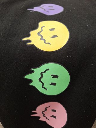 Pantalones de chándal negros con estampado