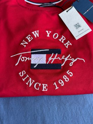 Felpa Tommy Hilfiger Rossa S nuova con cartellino