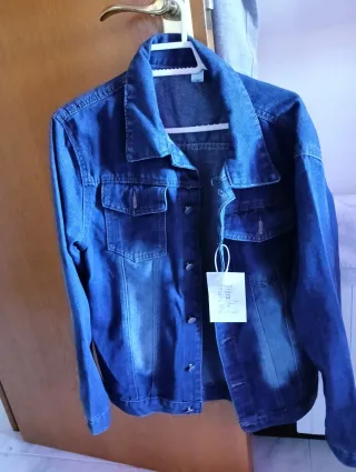Chaqueta tejana M nueva a estrenar .