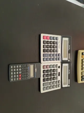 Calculadora científica Casio y 2de mesa