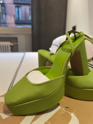 Zapatos plataforma Zara verde