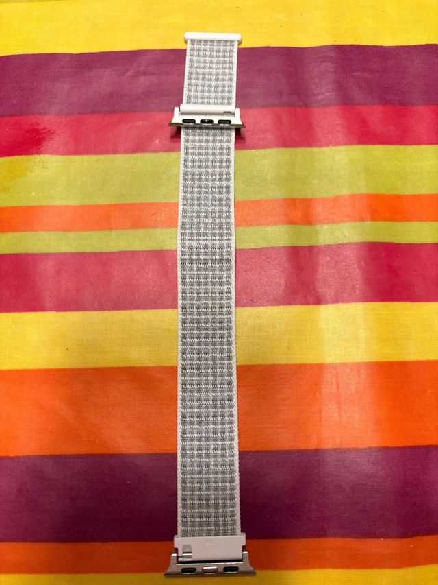 Cinturino Apple Watch in tessuto grigio/bianco