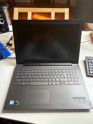 Lenovo IdeaPad 330-15ICH 81FK Portátil