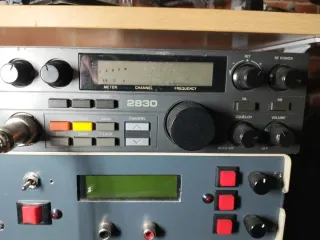 Uniden 2830 CB Radio