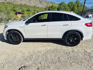 Mercedes-Benz  GLE 2015