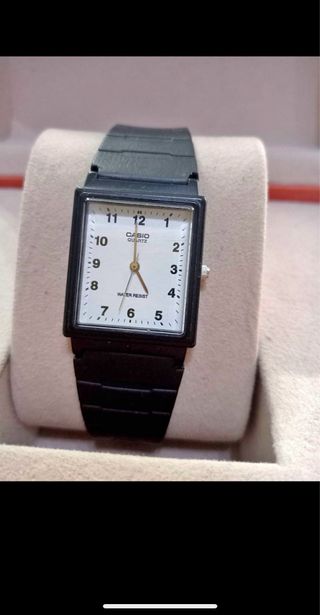 Orologio Casio Vintage Rettangolare Bianco Nero