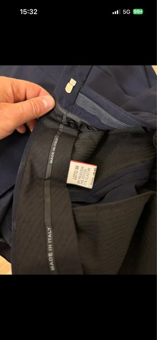 Abito elegante uomo blu nuovo