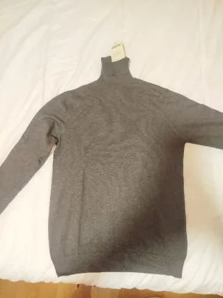 Jersey cuello vuelto Pull and Bear gris hombre