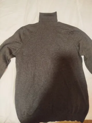 Jersey cuello vuelto Pull and Bear gris hombre
