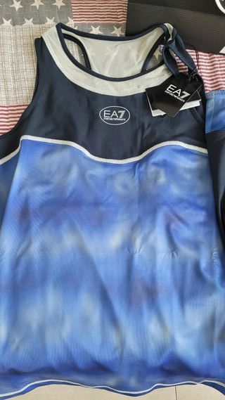 Conjunto deportivo EA7 Emporio Armani mujer