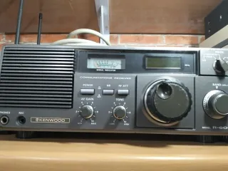 Kenwood R-600 Receptor de Comunicaciones