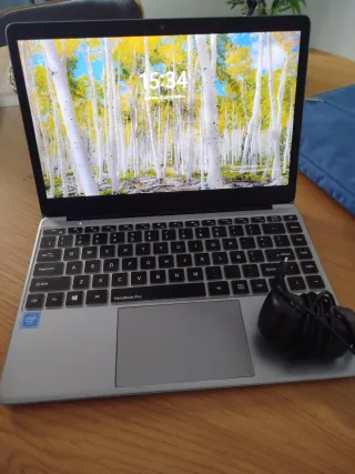 Portátil Chuwi HeroBook Pro 14,Con FUNDA DE REGALO