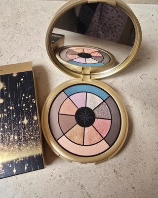 Paleta Kiko Milano Holiday Wonderlights Festive Fl