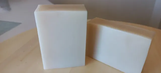 Jabón natural artesanal para zona íntima