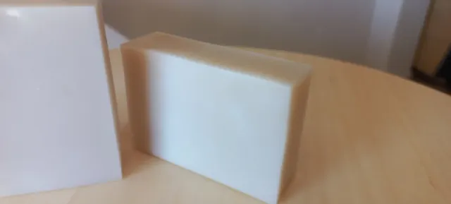 Jabón natural artesanal para zona íntima