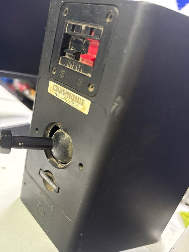 Altavoz JBL Control 25 Negro