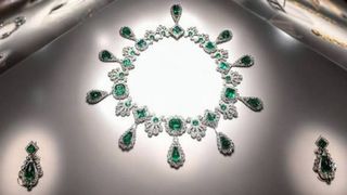 Joya Napoleón Diamantes Esmeraldas