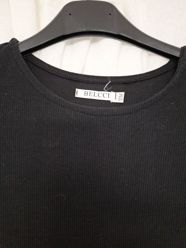 Vestido negro cuello redondo manga 3/4