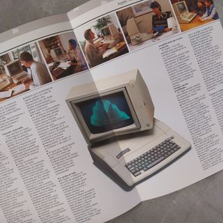 Folleto Apple //e 1984