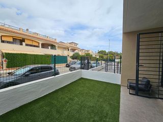 Piso en alquiler en Mil Palmeras en Pilar de la Horadada