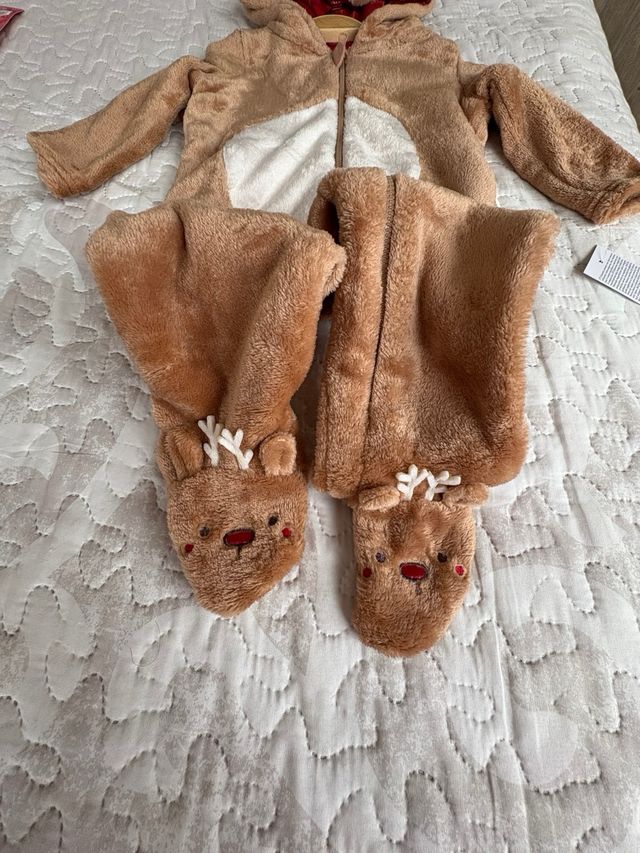 Pelele / Pijama reno Navidad 9/12 meses