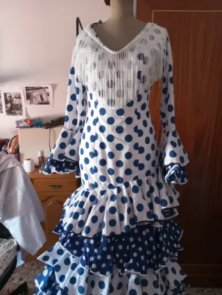 Traje de flamenca sin usar