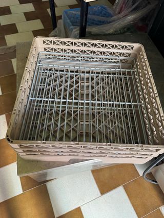Cestas para vasos, copas y platos