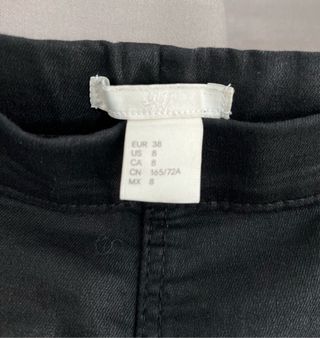 Pantalón HyM Negro brillante 