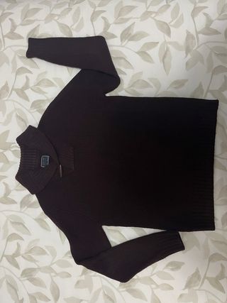 Jersey color bourdeos