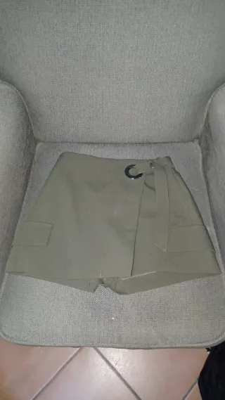 Falda pantalón verde militar