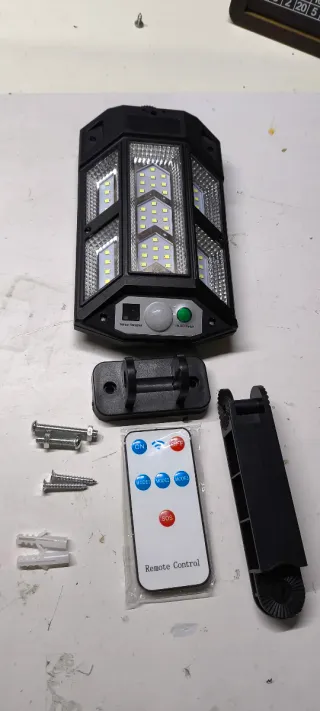 Lámpara Solar LED Exterior PP-900C