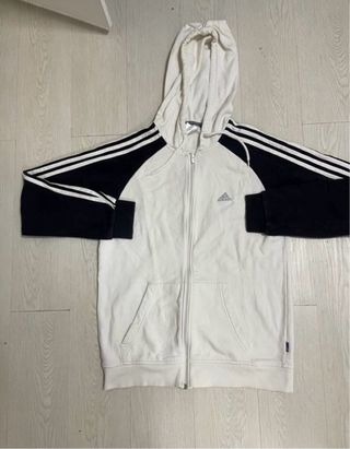 Chaqueta Adidas blanca y negra