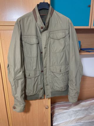 Chaqueta hombre Massimo Dutti reversible.