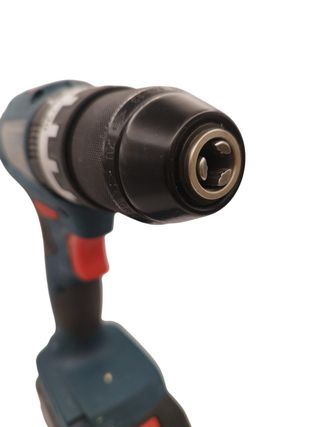 TALADRO PERCUTOR ATORNILLADOR BOSCH GSB 18V 45 + BATERÍA 5.5AH 18V + CARGADOR