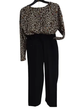 Conjunto pantalón y camiseta estampado leopardo