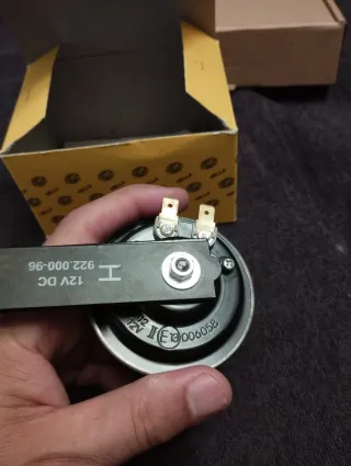Bocina Claxon Original para
 Honda ADV 350