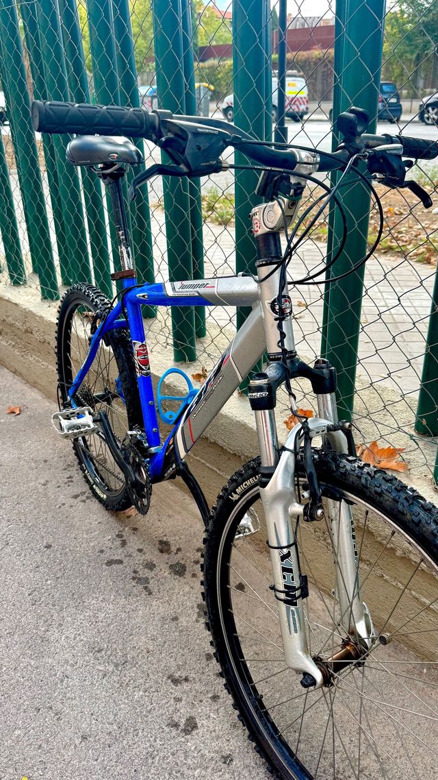 Bicicleta BH Jumper 760 MTB