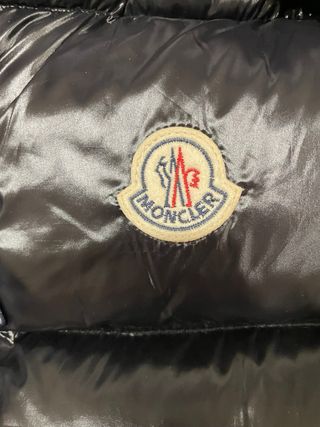 Gilet Moncler nero con cappuccio