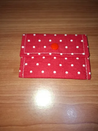 NUEVA!! Carterita Handmade Roja Lunares Blancos
