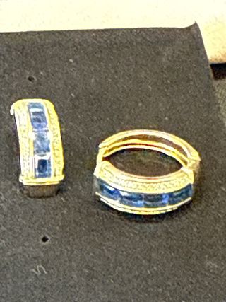 Pendientes laminado 14k con zafiros y diamantes