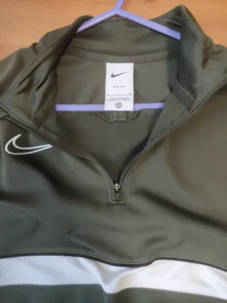 Camiseta Nike verde talla S